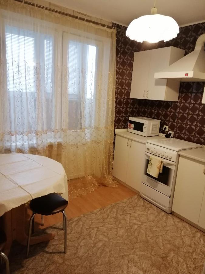 Патриарха Скрипника 7,Жд Вокзал, Ультрамарин Apartamento Kiev Exterior foto
